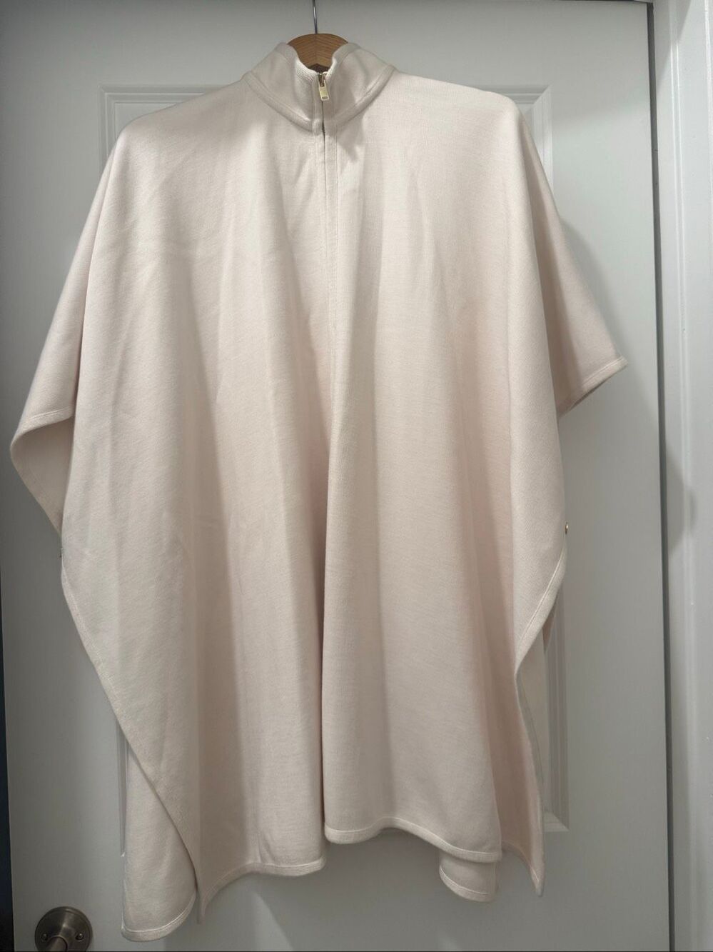 St. John cream knit zip-up wool poncho Size S